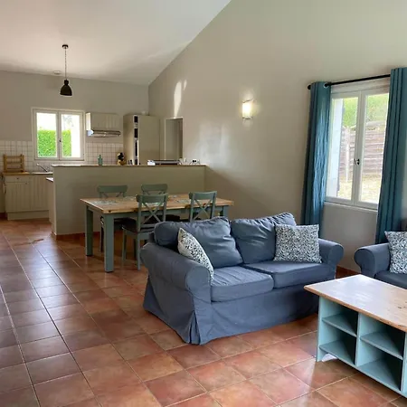 Holiday home Luxury With Covered Terrace In Chalais *