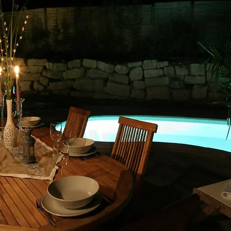 Holiday home Luxury With Covered Terrace In Chalais *